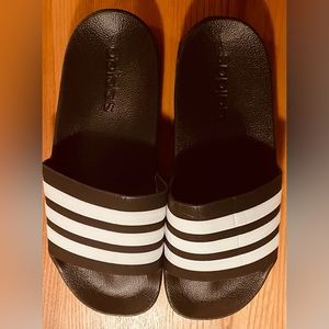 Men’s Adidas Size 9 Aqua Slides Sandals